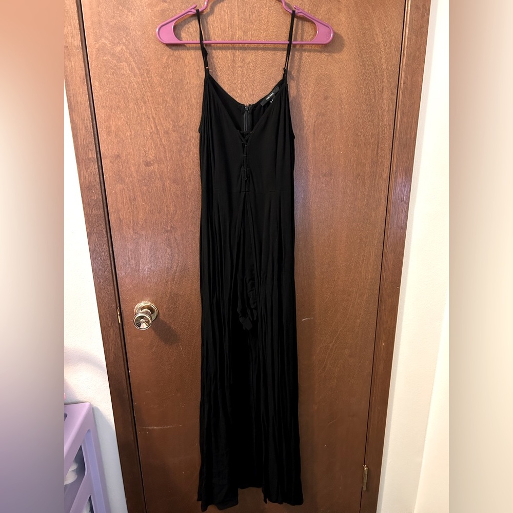 FOREVER 21 maxi dress. Open front with romper shorts on the inside.